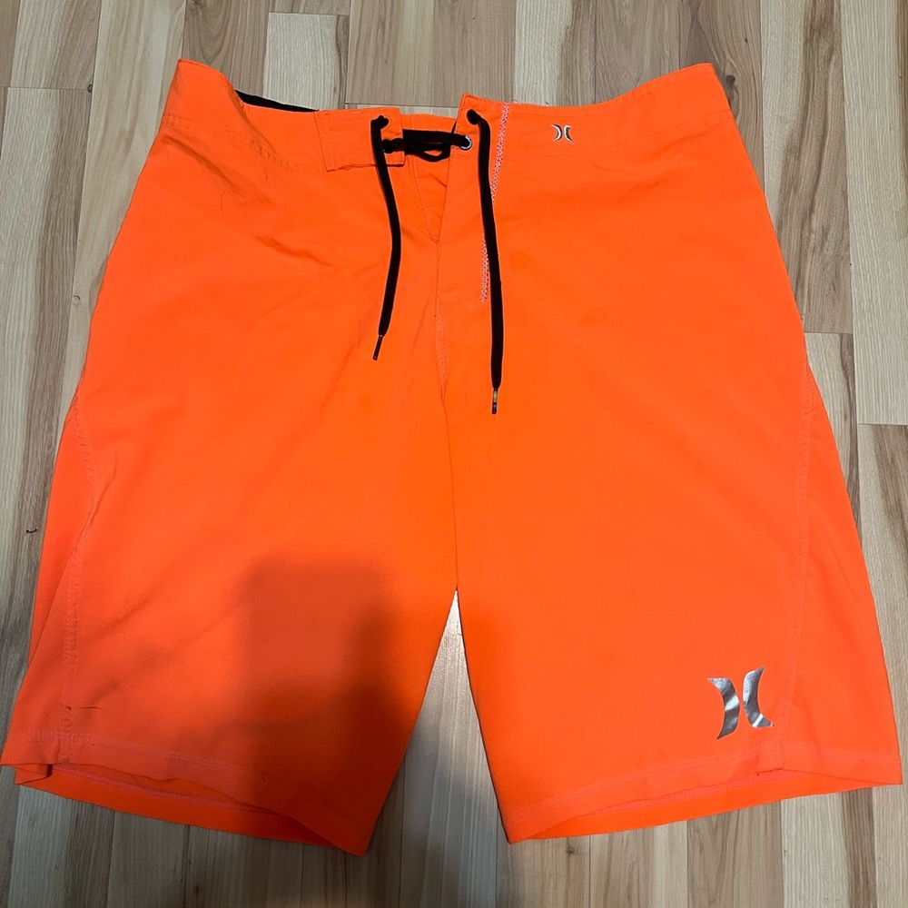Hurley size 33 phantom